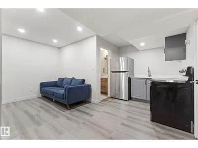 8955 150 ST NW photo 37