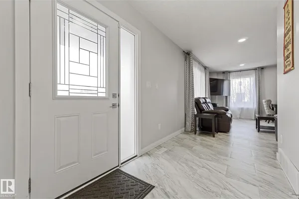 8955 150 ST NW photo 3