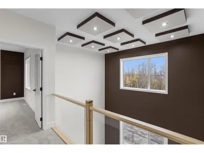 2155 1 AV SW photo 29