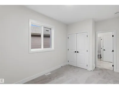 2155 1 AV SW photo 44