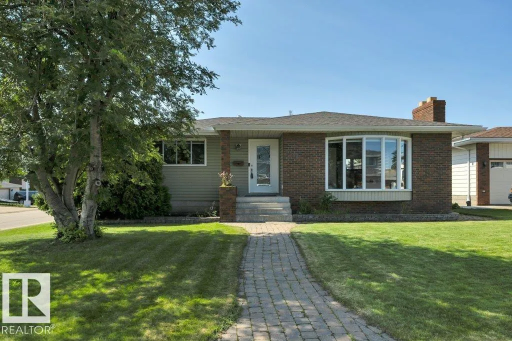 6960 21 AV NW exterior