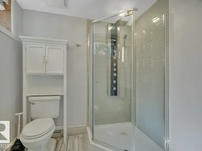 6960 21 AV NW photo 52