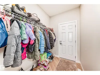 4231 206 ST NW photo 29
