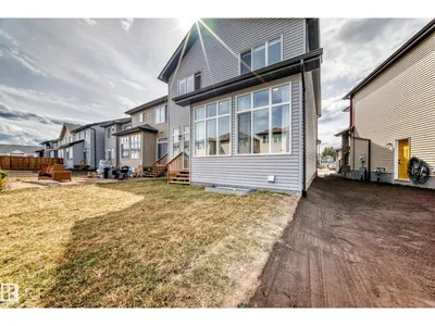 4231 206 ST NW photo 65