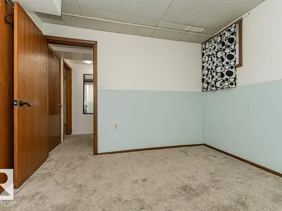 10509 77 ST NW photo 40