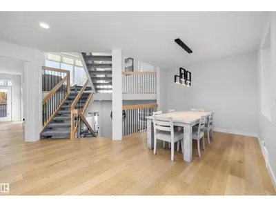 61 RYBURY CT photo 4