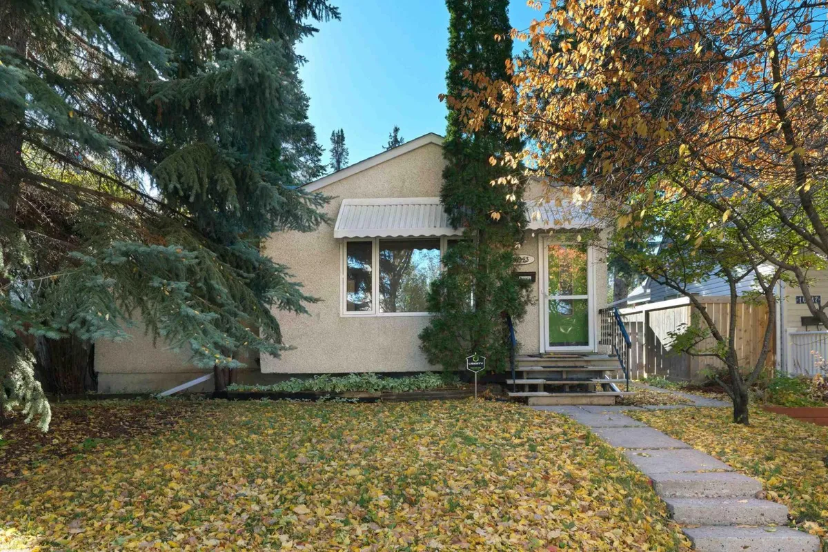 10943 63 AV NW exterior