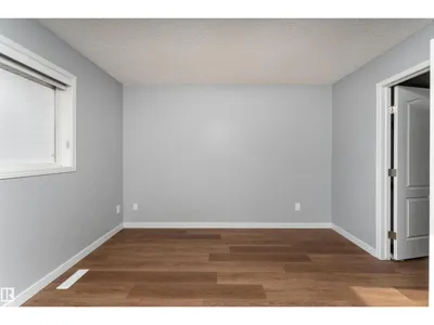 #68 3380 28A AV NW photo 23