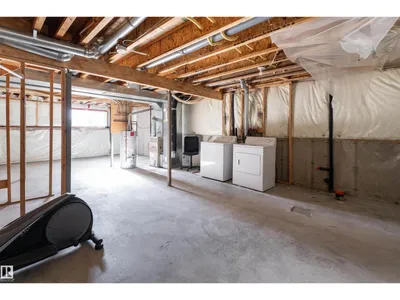 #68 3380 28A AV NW photo 32