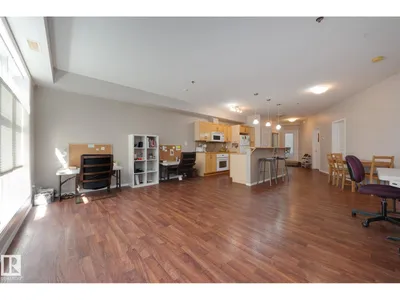 #162 4823 104A ST NW photo 15