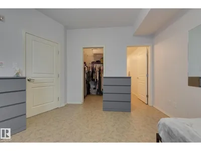 #162 4823 104A ST NW photo 22