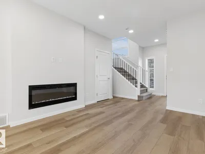 37 Clydesdale LN photo 12