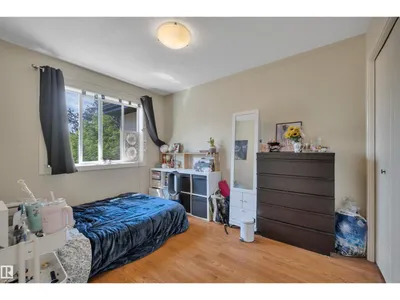 12205 112 AV NW photo 25