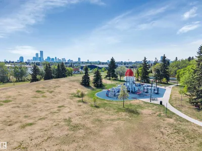12205 112 AV NW photo 63