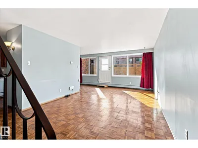 #104 7805 159 ST NW photo 4