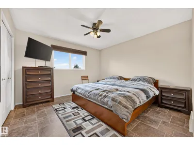 245 RIVER PT NW NW photo 22