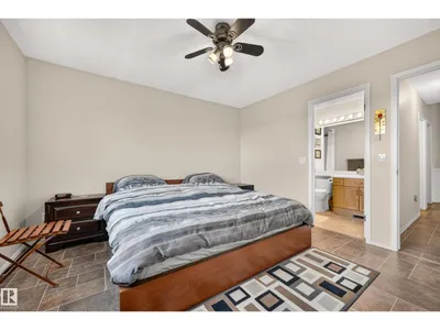 245 RIVER PT NW NW photo 23