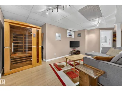245 RIVER PT NW NW photo 33