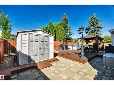5735 152A AV NW photo 47