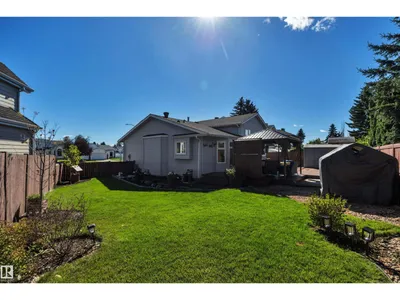 5735 152A AV NW photo 51