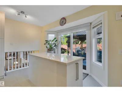5735 152A AV NW photo 14
