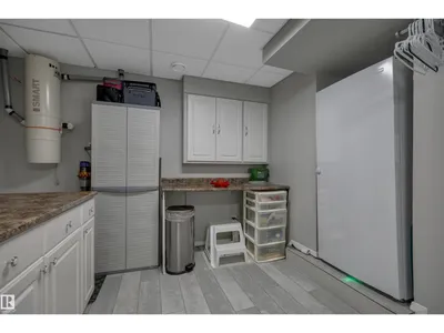 5735 152A AV NW photo 42