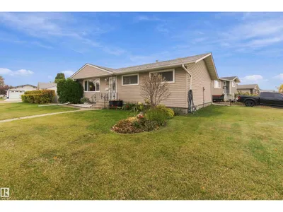 6207 146 AV NW photo 5