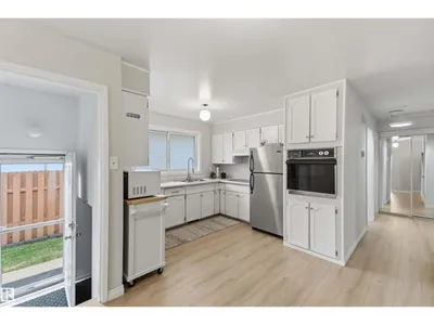 6207 146 AV NW photo 19