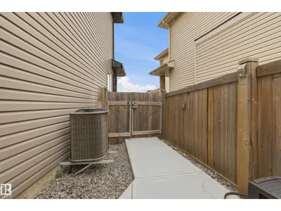16511 136 ST NW photo 48