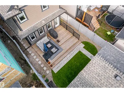 6061 Naden LD NW photo 43