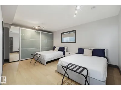 10351 147 ST NW photo 27