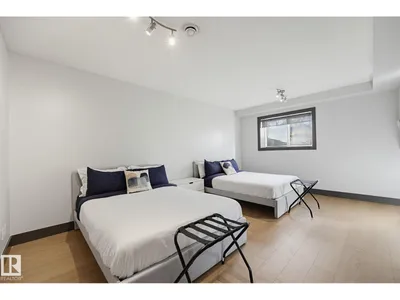 10351 147 ST NW photo 28