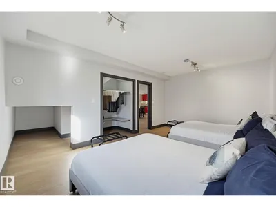 10351 147 ST NW photo 29