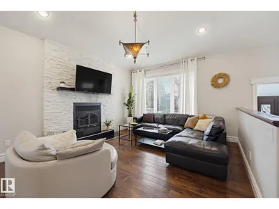 10351 147 ST NW photo 4