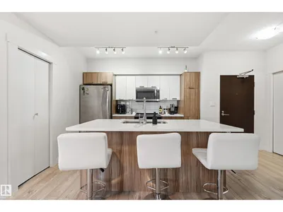 #2407 10410 102 AV NW photo 11