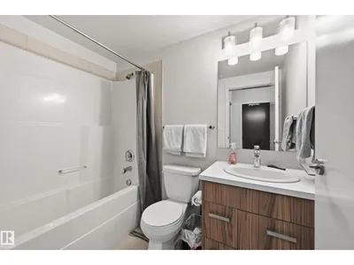 #2407 10410 102 AV NW photo 22