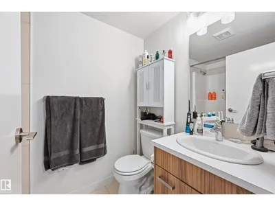 #2407 10410 102 AV NW photo 26