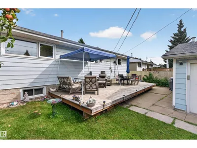 15711 84 AV NW photo 14