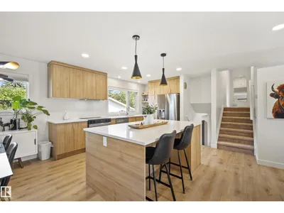 14616 88 AV NW photo 12