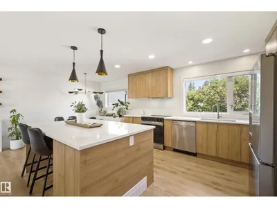 14616 88 AV NW photo 13