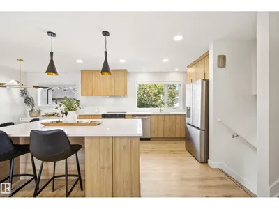 14616 88 AV NW photo 16