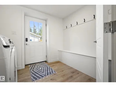 14616 88 AV NW photo 40