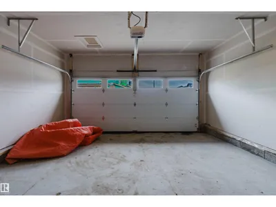 20723 40 AV NW photo 32