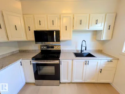 12716 125 ST NW photo 11