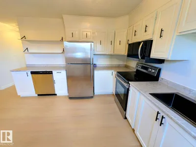 12716 125 ST NW photo 12