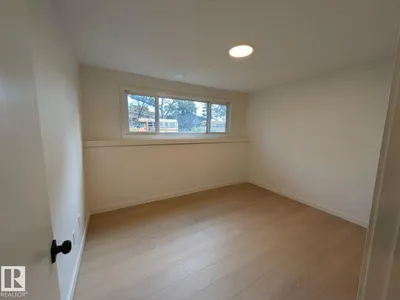 12716 125 ST NW photo 17
