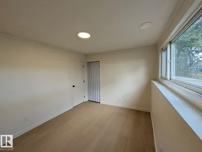 12716 125 ST NW photo 18