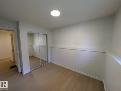 12716 125 ST NW photo 41