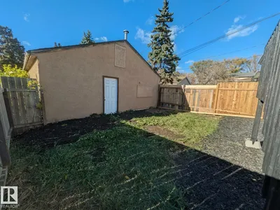 12716 125 ST NW photo 45