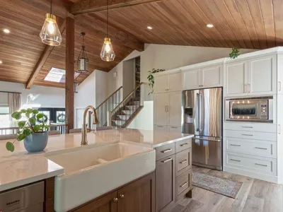 12423 28A AV NW photo 12